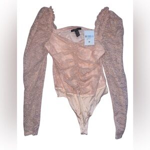 Forever 21 Blush Pink Lace puff sleeve bodysuit size Medium